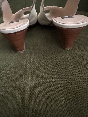 Bally Italy Slingback Heels – Elegant Neutral Leather